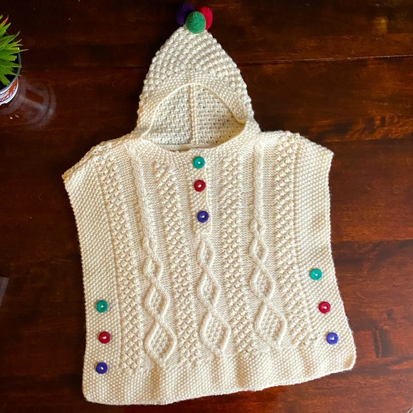 Other - Aran wool child’s cream coloured poncho size M